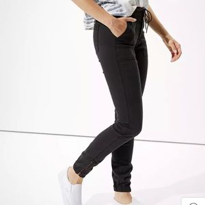 AE High-Waisted Jegging Jogger